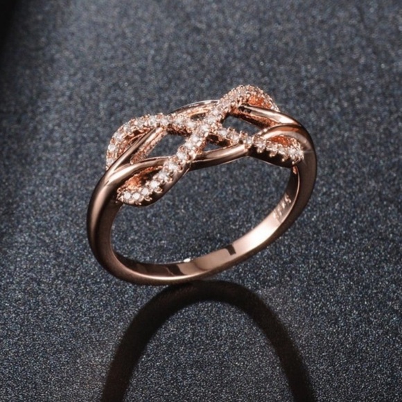 New 18K Rose Gold Diamond Infinity Cross Knot Ring - Picture 3 of 5